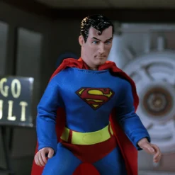 Mego DC Wave 9 - Superman 8