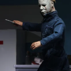 NECA - Halloween 2 (1981) - Michael Myers 8" Clothed Action Figure 29 NECA - Halloween 2 (1981) - Michael Myers 8