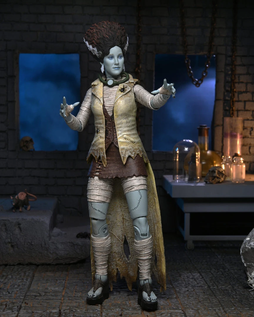 Mego NECA - Universal Monsters X TMNT - Ultimate April As The Bride 7" Action Figure (Pre-Order Ships October) 6 Mego NECA - Universal Monsters X TMNT - Ultimate April As The Bride 7" Action Figure (Pre-Order Ships October)