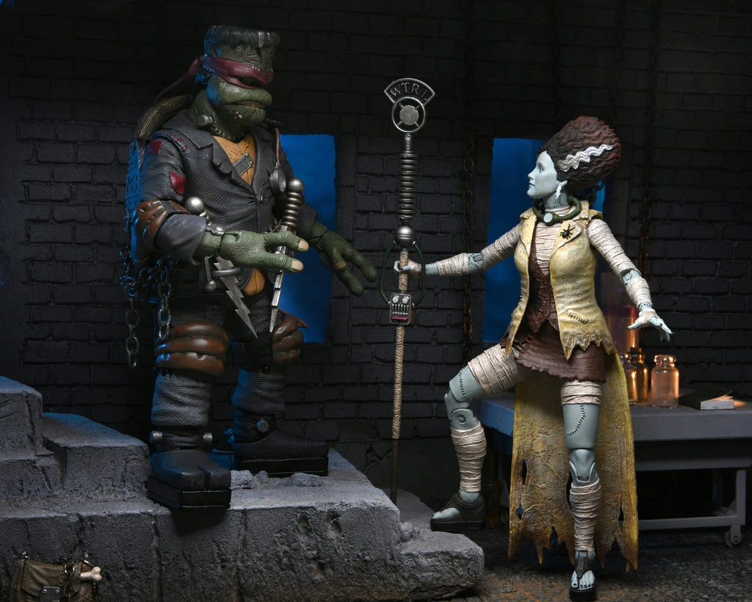 Mego NECA - Universal Monsters X TMNT - Ultimate April As The Bride 7" Action Figure (Pre-Order Ships October) 11 Mego NECA - Universal Monsters X TMNT - Ultimate April As The Bride 7" Action Figure (Pre-Order Ships October)