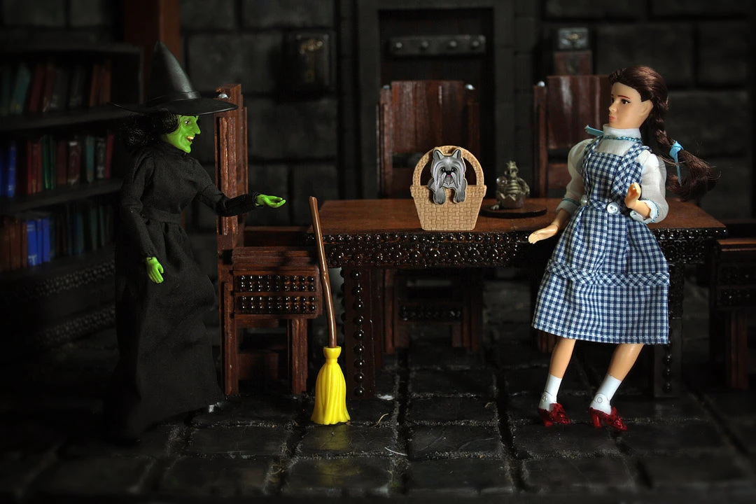 Mego Movies The Wizard Of Oz - Dorothy 8" Action Figure 24 Mego Movies The Wizard Of Oz - Dorothy 8" Action Figure