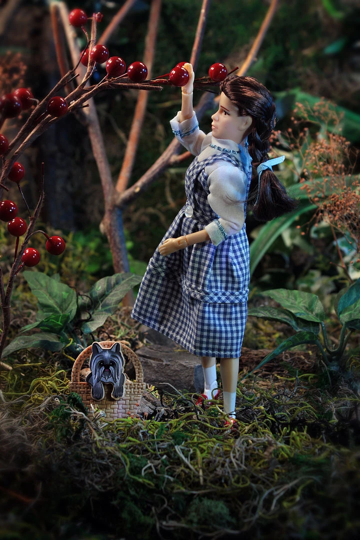 Mego Movies The Wizard Of Oz - Dorothy 8" Action Figure 21 Mego Movies The Wizard Of Oz - Dorothy 8" Action Figure