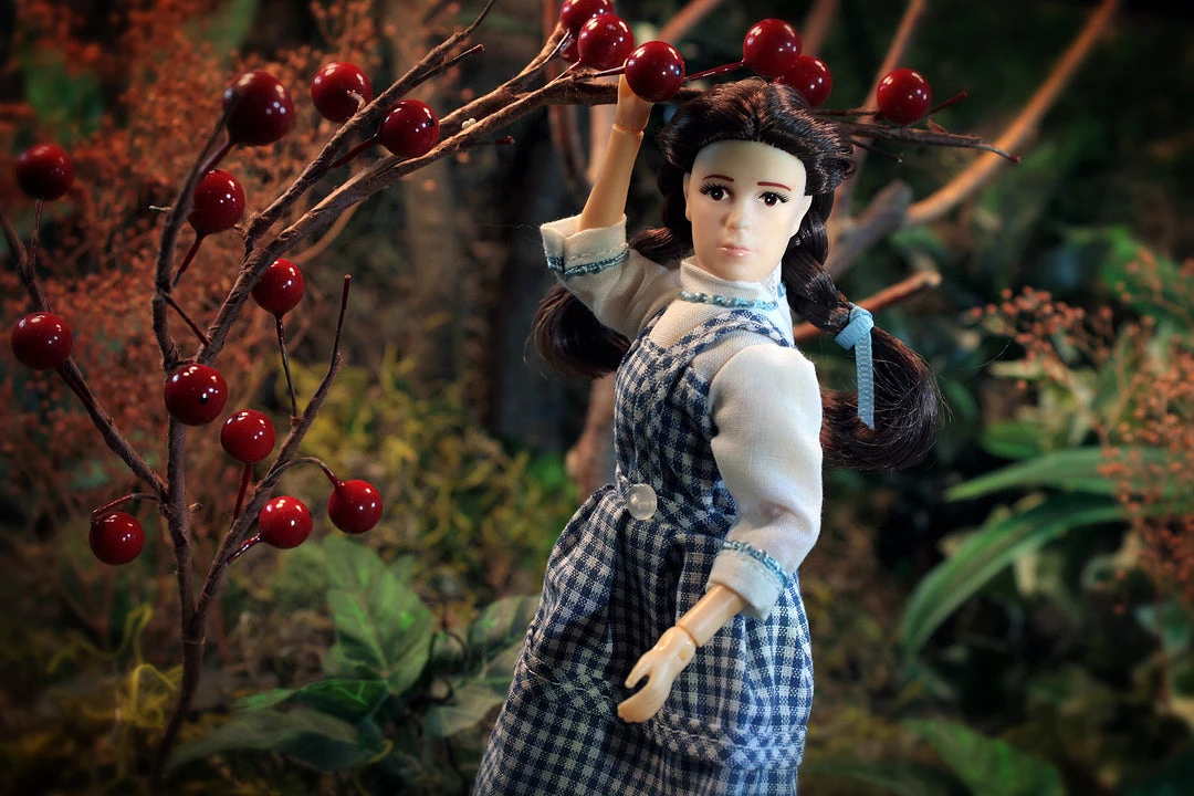 Mego Movies The Wizard Of Oz - Dorothy 8" Action Figure 22 Mego Movies The Wizard Of Oz - Dorothy 8" Action Figure