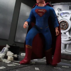 Mego DC Wave 14 - Henry Cavill Superman 8