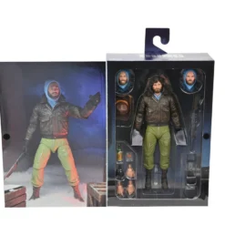 NECA - The Thing - Ultimate MacReady (Outpost 31) 7