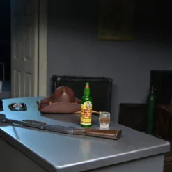 NECA - The Thing - Ultimate MacReady (Outpost 31) 7