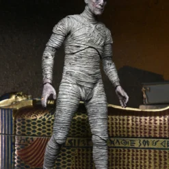NECA - Universal Monsters - Ultimate Mummy 7" Action Figure 30 NECA - Universal Monsters - Ultimate Mummy 7