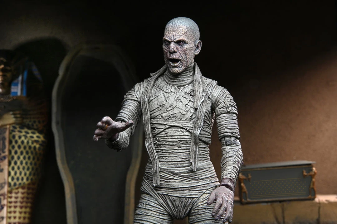 NECA - Universal Monsters - Ultimate Mummy 7" Action Figure 7 NECA - Universal Monsters - Ultimate Mummy 7" Action Figure