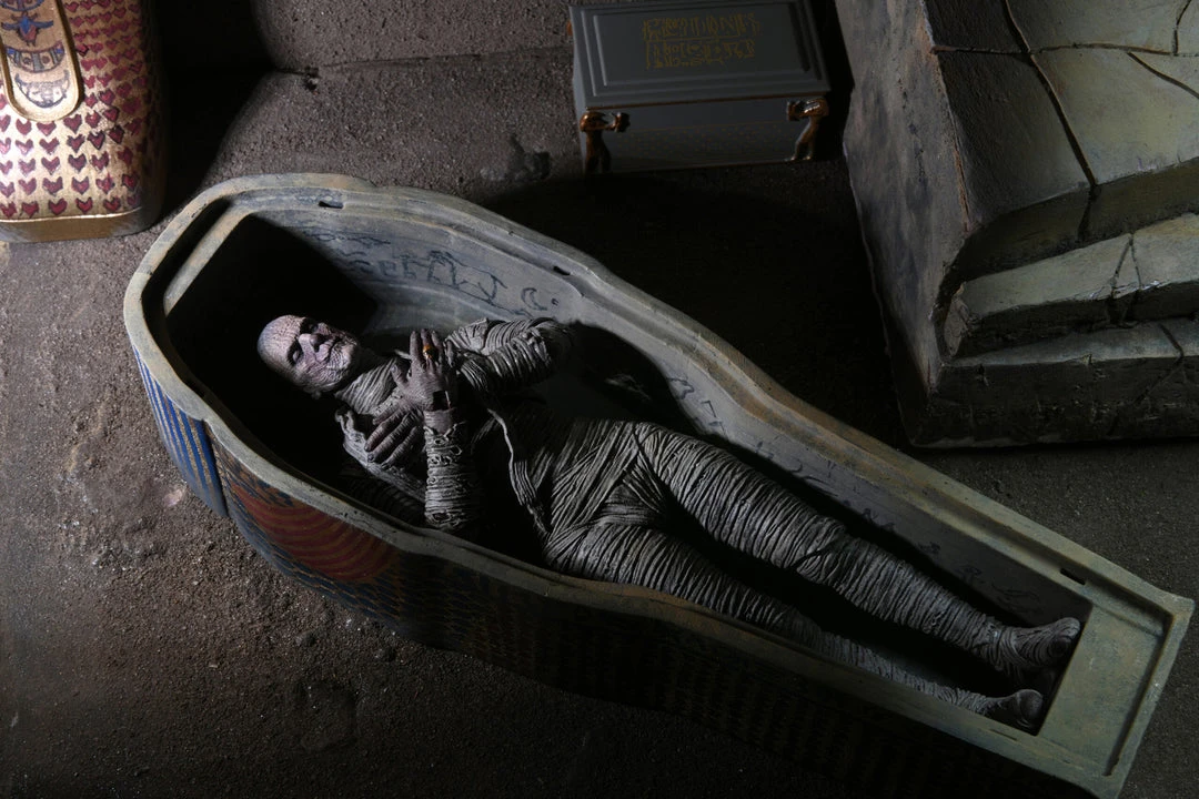 NECA - Universal Monsters - Ultimate Mummy 7" Action Figure 11 NECA - Universal Monsters - Ultimate Mummy 7" Action Figure