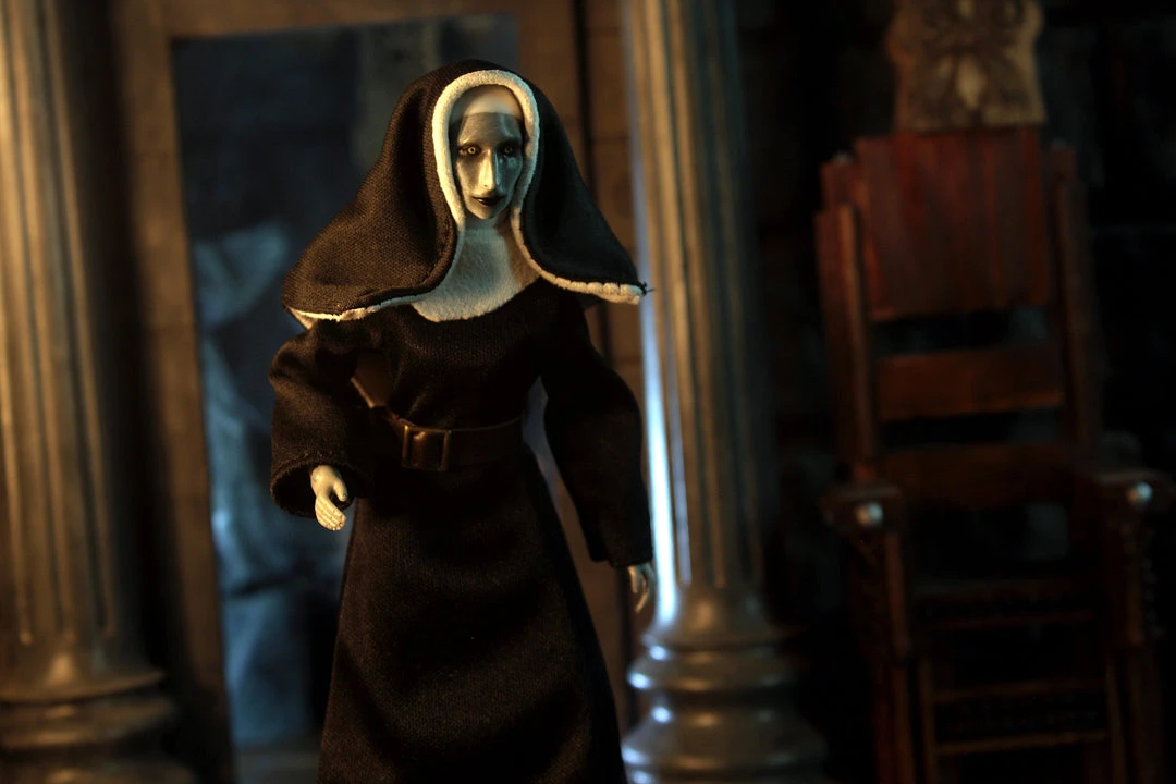 Damaged Package Mego Horror Wave 14 - The Nun 8" Action Figure 14 Damaged Package Mego Horror Wave 14 - The Nun 8" Action Figure