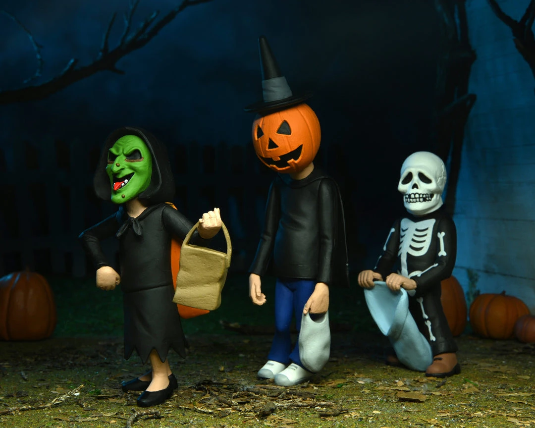 NECA - Toony Terrors Trick Or Treaters 3 Pack (Halloween 3) 6" Action Figures (Pre-Order Ships August) 6 NECA - Toony Terrors Trick Or Treaters 3 Pack (Halloween 3) 6" Action Figures (Pre-Order Ships August)