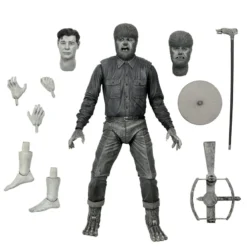 NECA - Universal Monsters - Ultimate Wolf Man (B&W) 7
